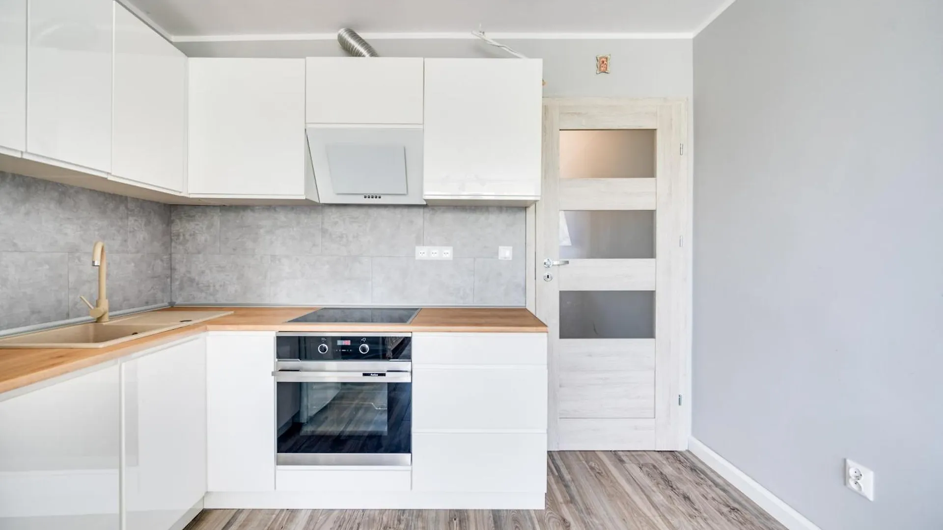 Piastowska 90A -B By Homeprime Gdansk
